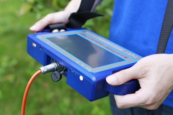 PQWT S500 8 kanal ve 0mV-2000mV ölçüm aralığı ile çok frekanslı yeraltı suyu tespit makinesi